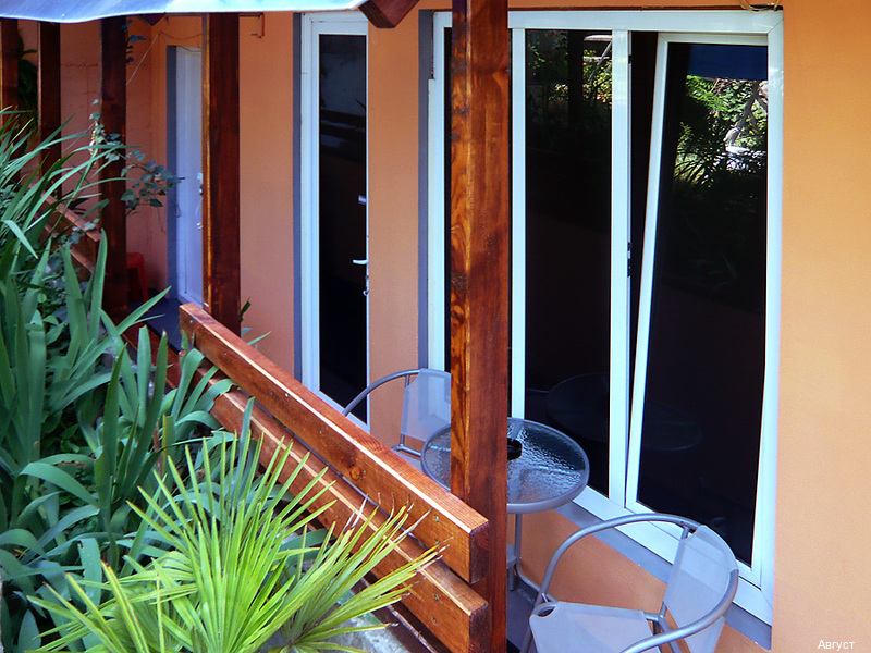 Фото Август