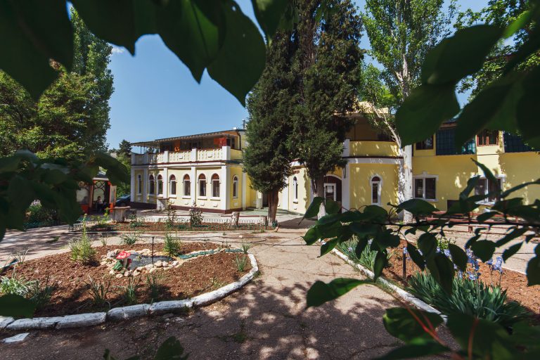 Фото отеля 2