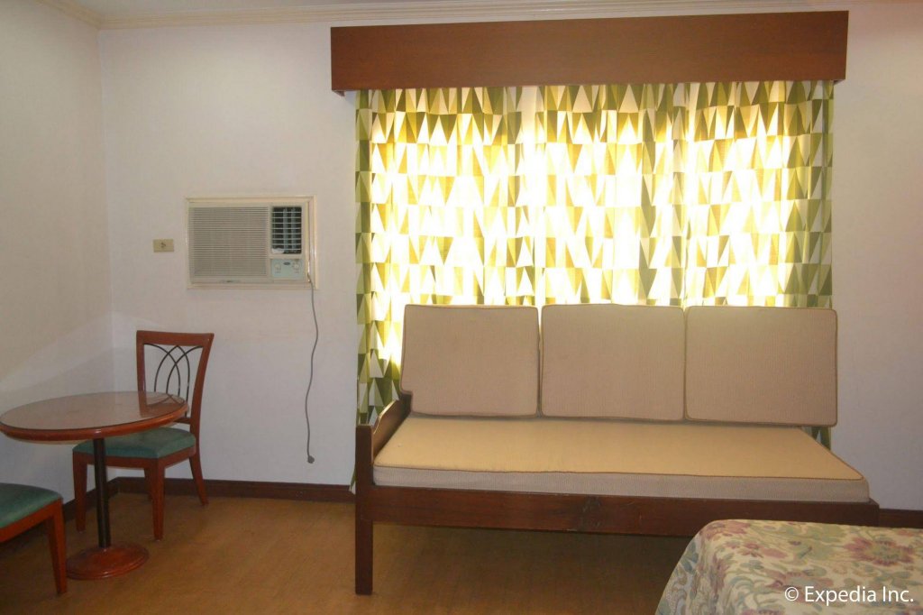 Фото Capital O 740 Bliss Hotel Dau