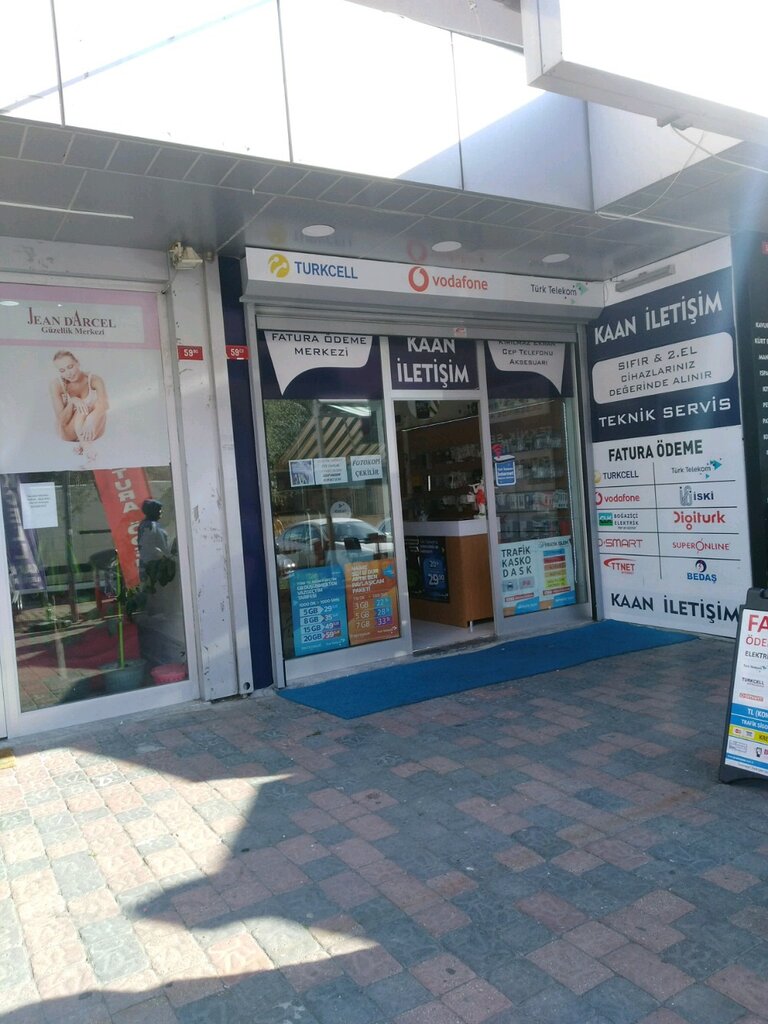 Mobile phone store Ayberk Telekom, Istanbul, photo