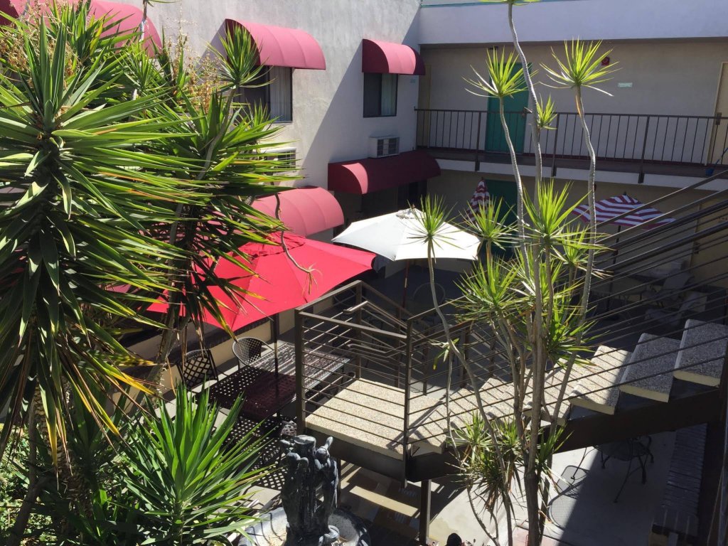 Фото Rotex Western Inn