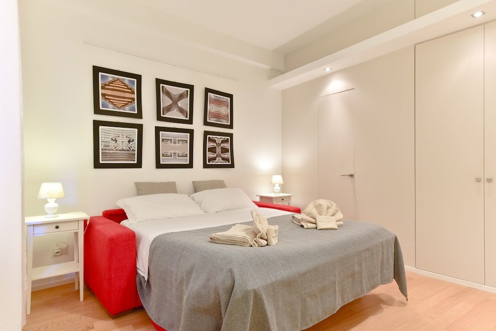 Фото Two Chic Guesthouse