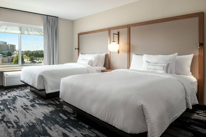 Гостиница Fairfield Inn & Suites by Marriott Milwaukee West