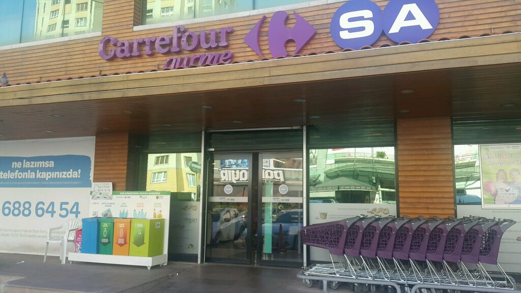 Supermarket CarrefourSA, Istanbul, photo