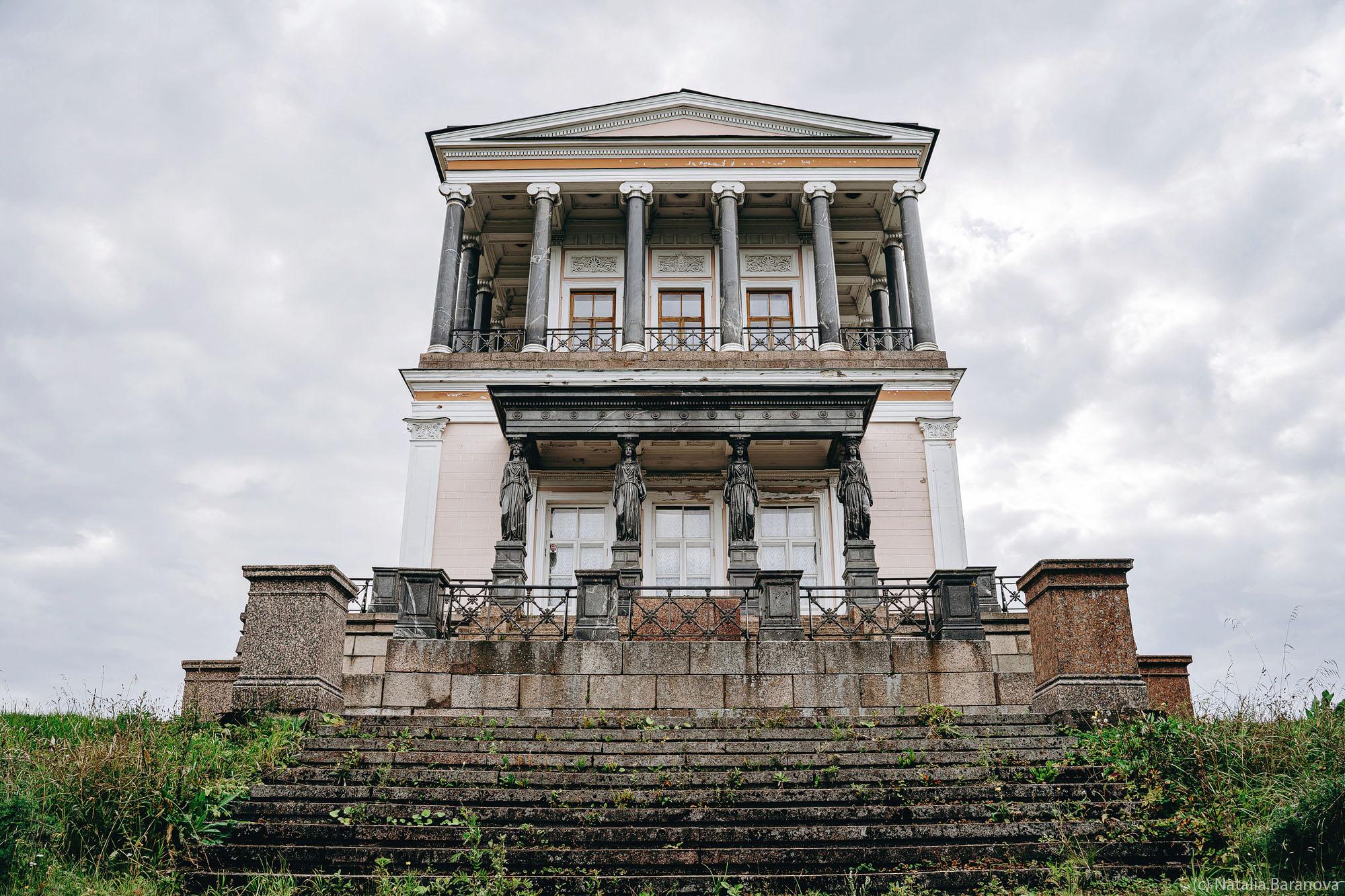 Дворец Бельведер, Петергоф