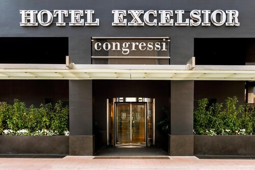 Внешний вид отеля Hotel Excelsior Bari в Барях, фото 4