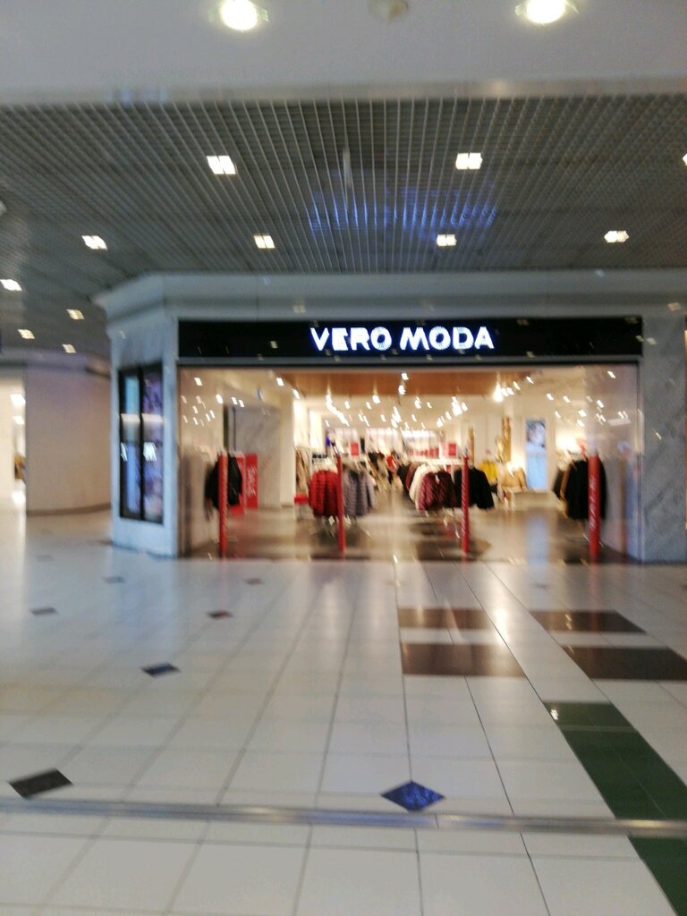 Vero Moda, giyim mağazası, 19 Mayıs Mah., Büyükdere No:22, Şişli, Türkiye - Yandex Haritalar