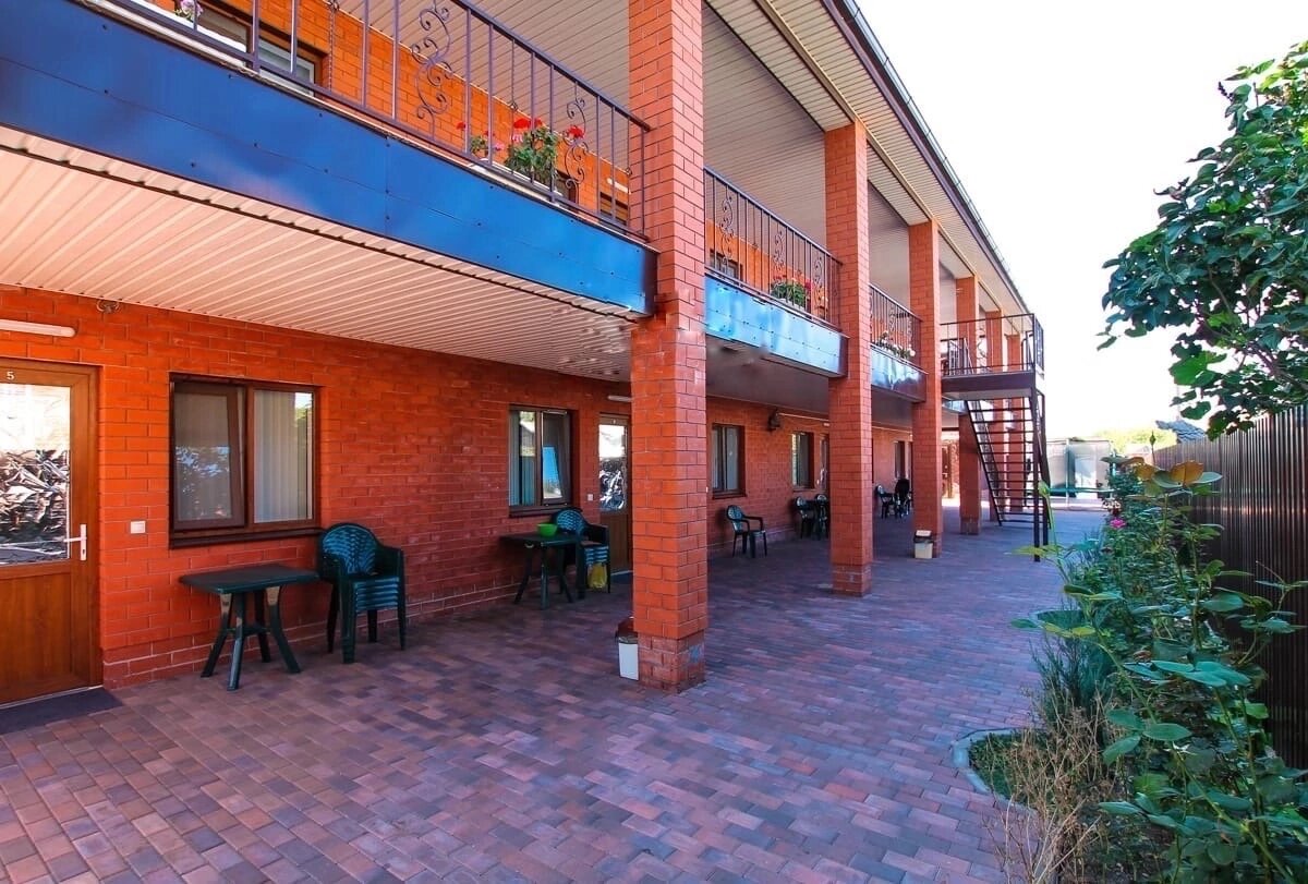 Фото отеля 1