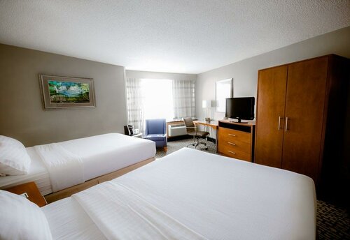 Гостиница Holiday Inn Raleigh Downtown - Capital, an Ihg Hotel в Роли