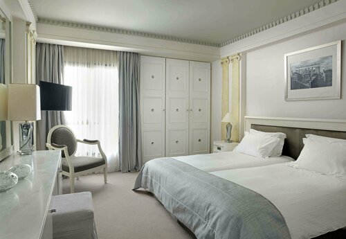 Гостиница Njv Athens Plaza Hotel в Афинах