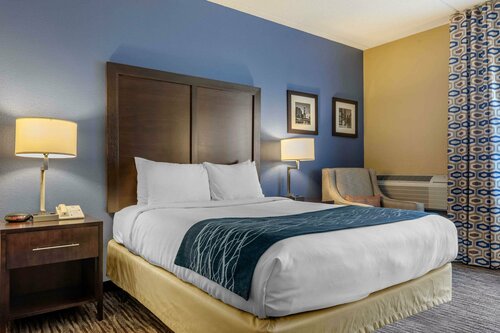 Гостиница Comfort Inn Arlington Heights - O'Hare Airport