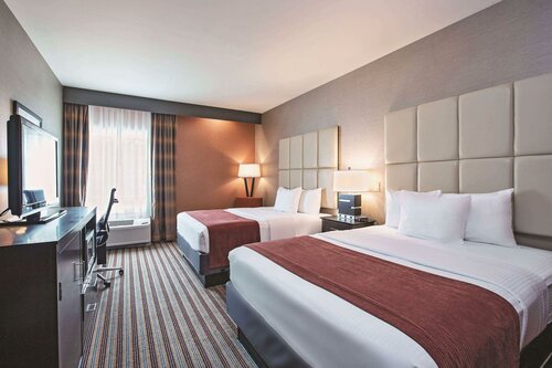 Гостиница La Quinta Inn & Suites by Wyndham Harrisburg-Hershey