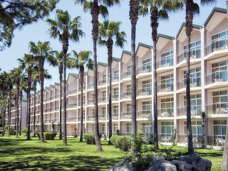 Гостиница Dobedan World Palace в Кирише