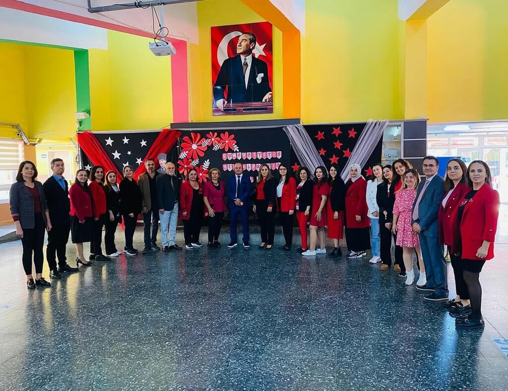 Primary school Petkim Primary School, Aliaga, photo