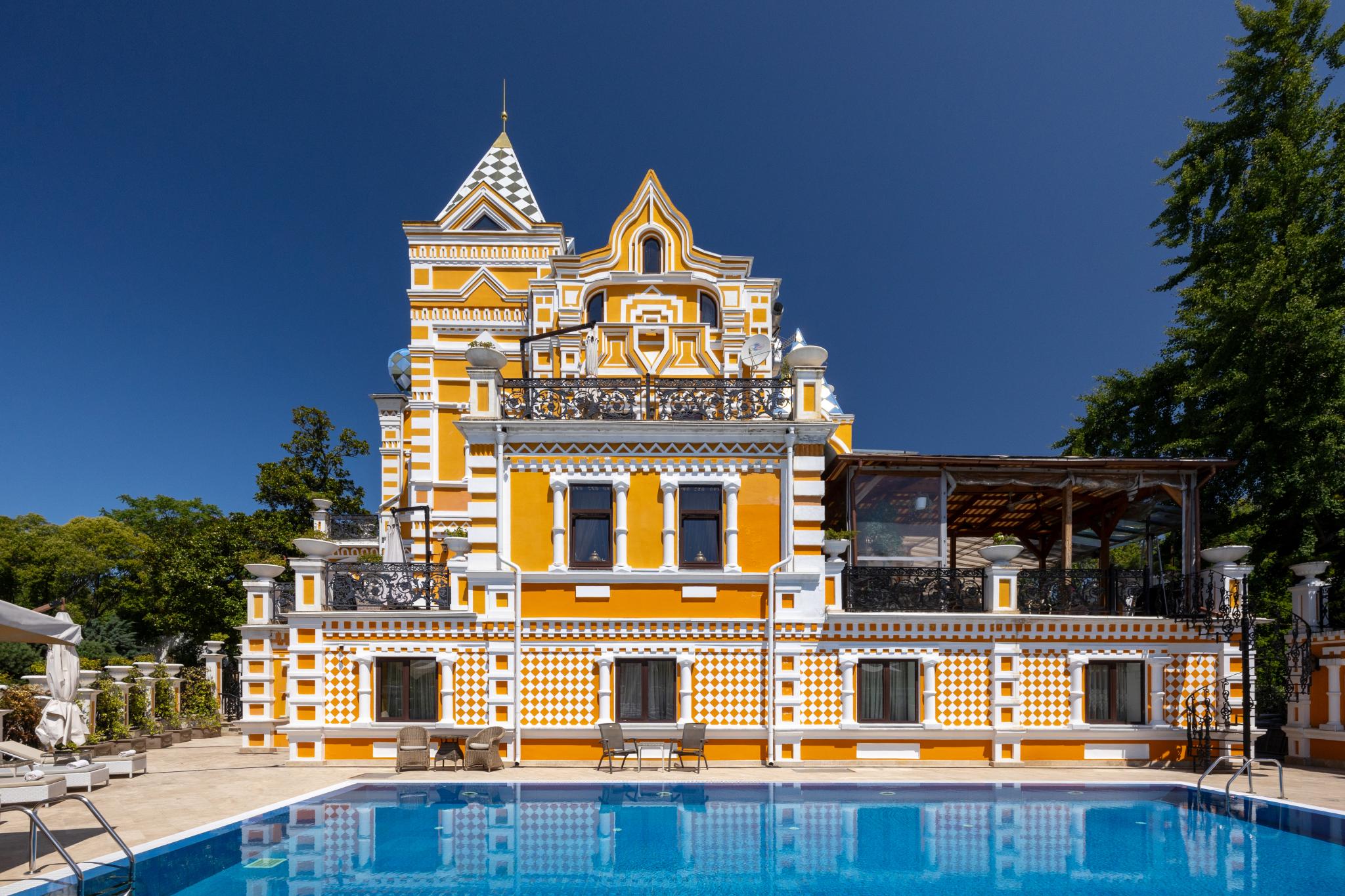 Фото отеля 1