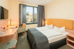 Гостиница IntercityHotel Hamburg Hauptbahnhof
