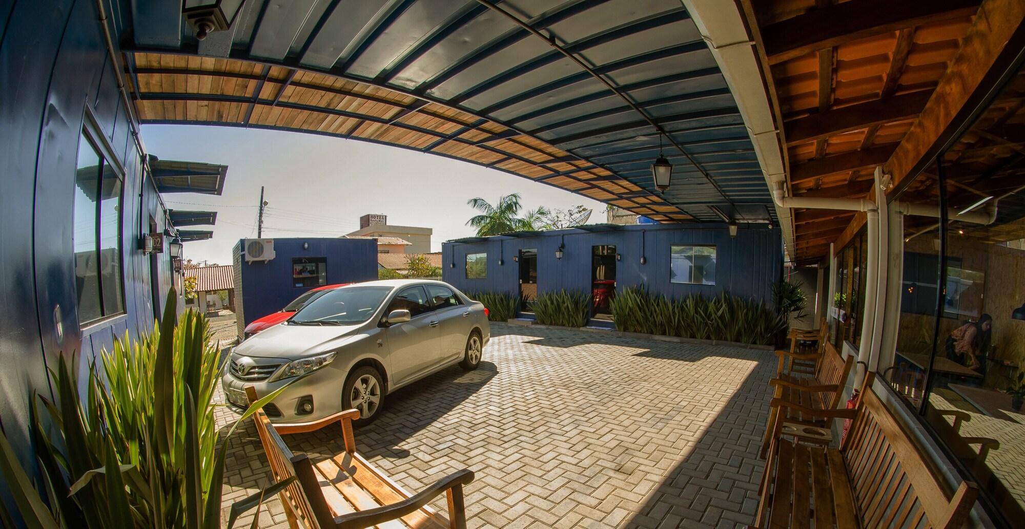 Фото Pousada Costa Container