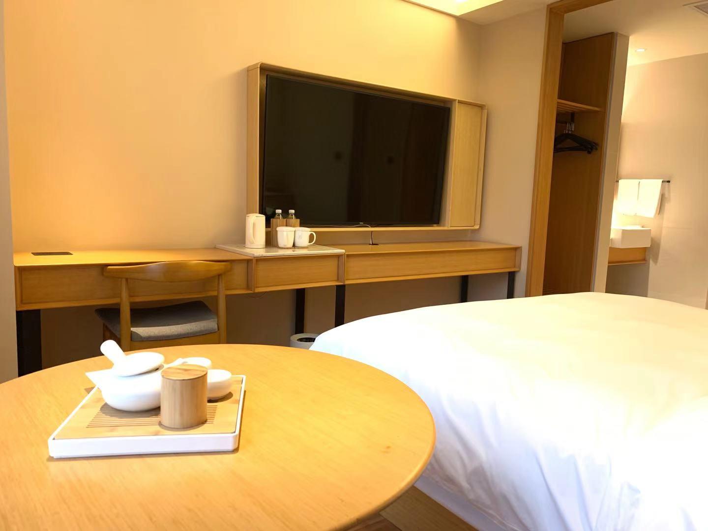 Фото Ji Hotel Shanghai The Bund Tiantong Road