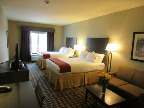 Гостиница Holiday Inn Express & Suites Butler, an Ihg Hotel