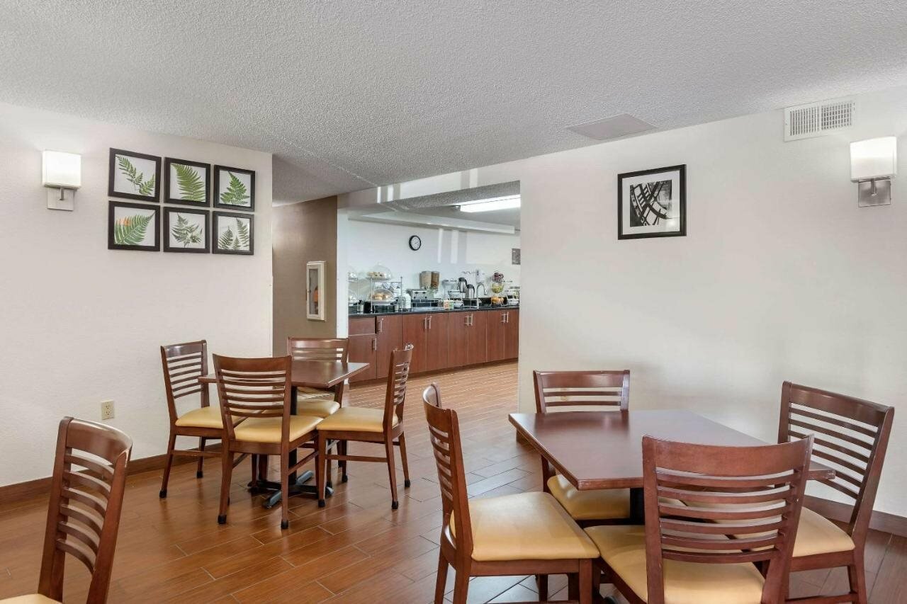 Фото Sleep Inn DeWitt - Lansing North