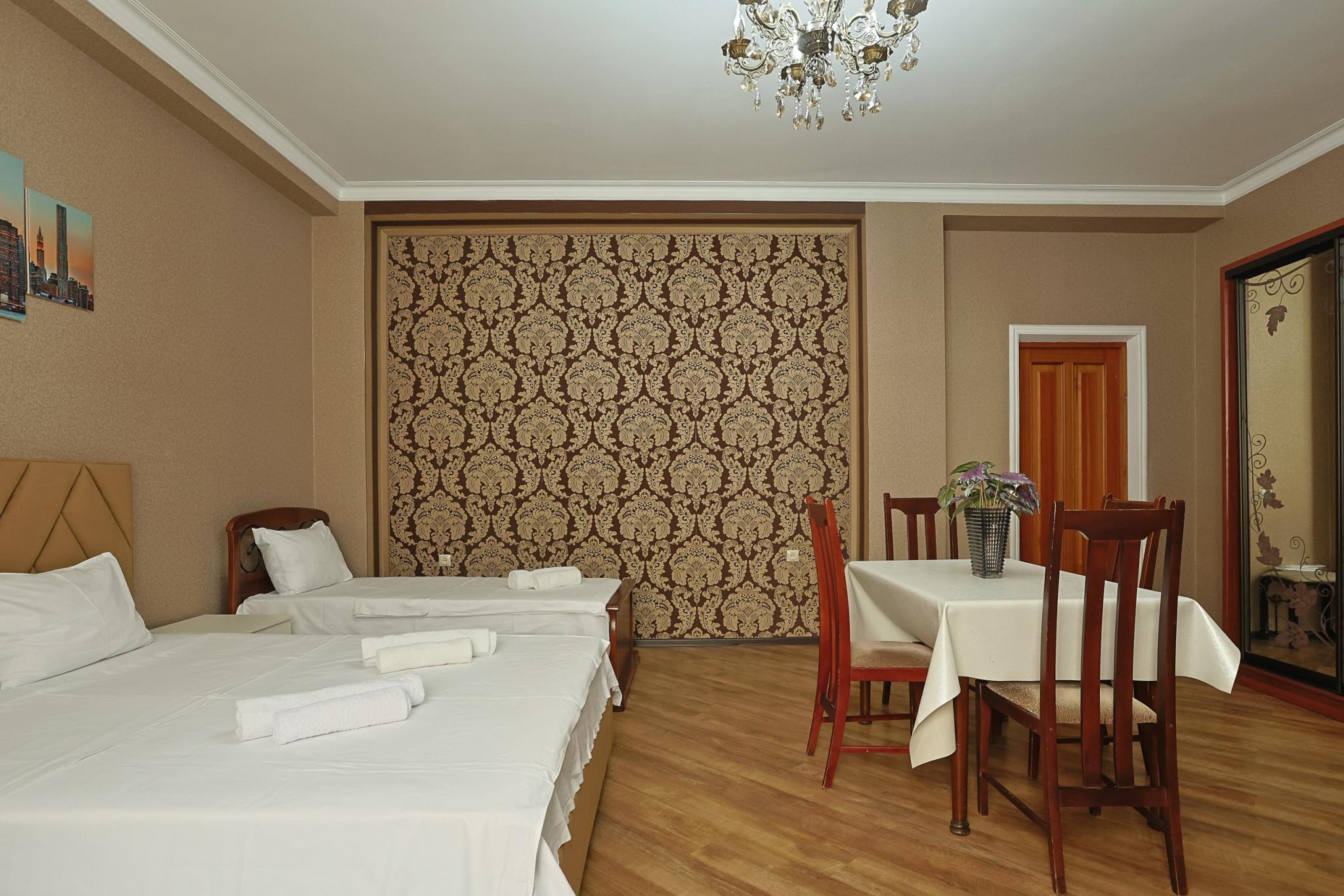 Фото Отель Семья