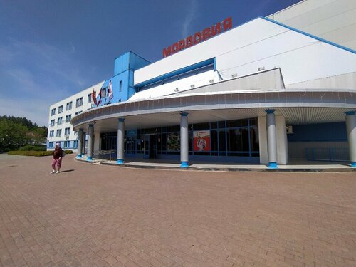 Катя трахает үлкен мүшесі