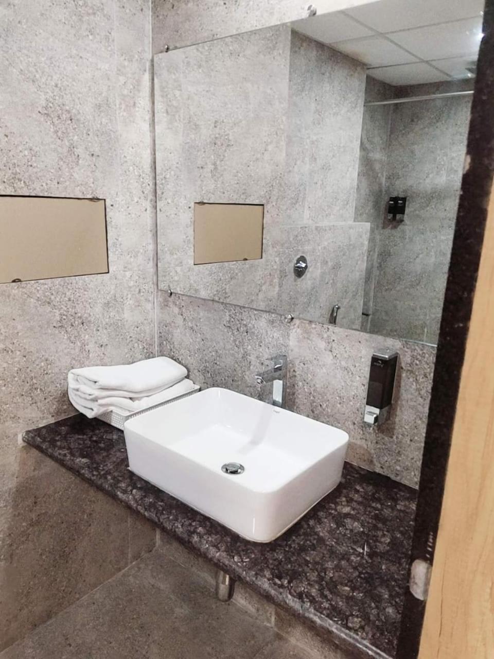 Фото Hotel Grace Galaxy
