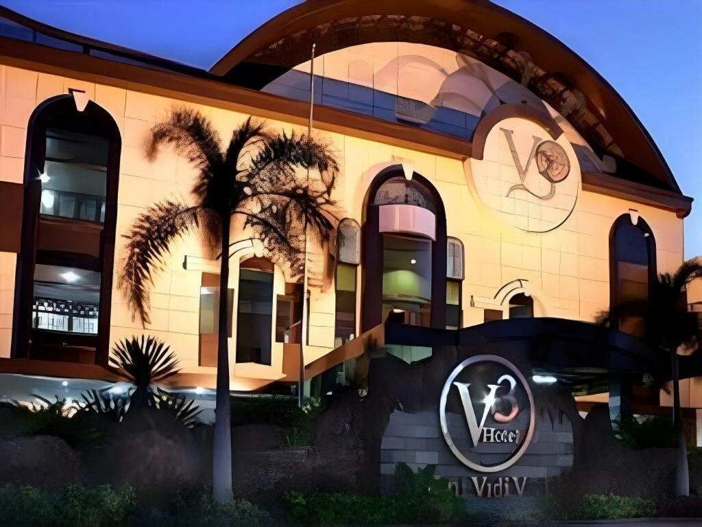 Hotel Veni Vidi Vici V3 Hotel, Surabaya, photo