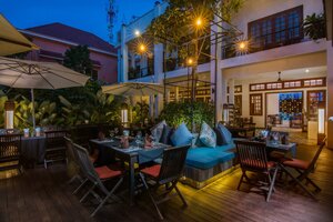 Гостиница Apsara Centrepole Hotel