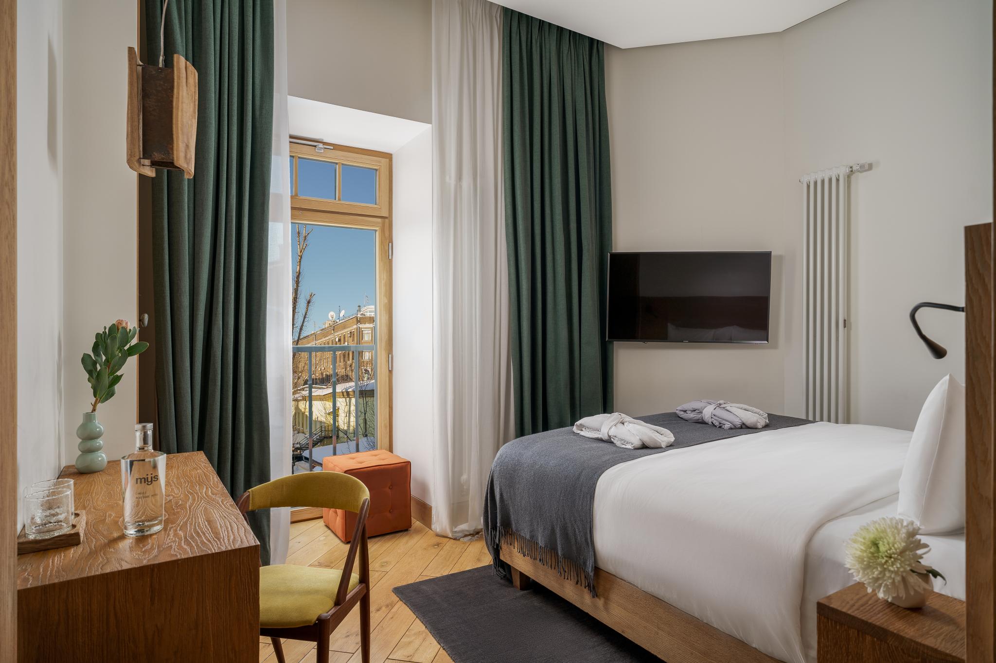 Фото отеля 2