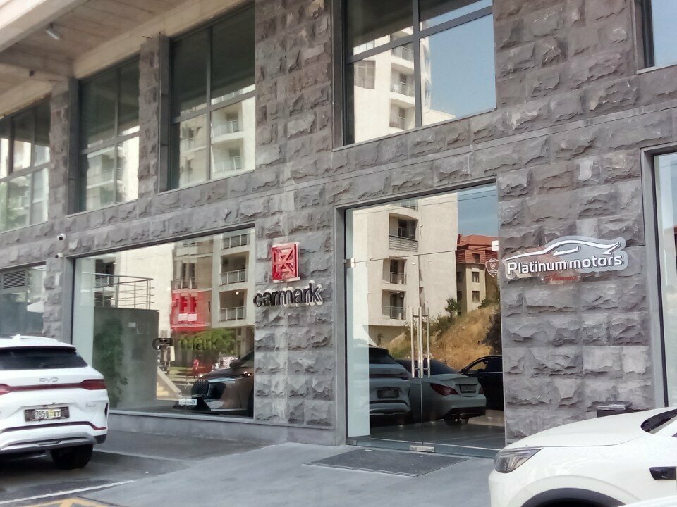 Auto auction Carmark, Yerevan, photo