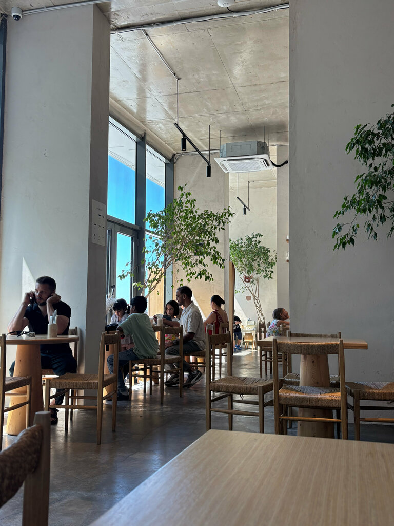 Coffee shop Pure Coffee & Food, Batumi, photo