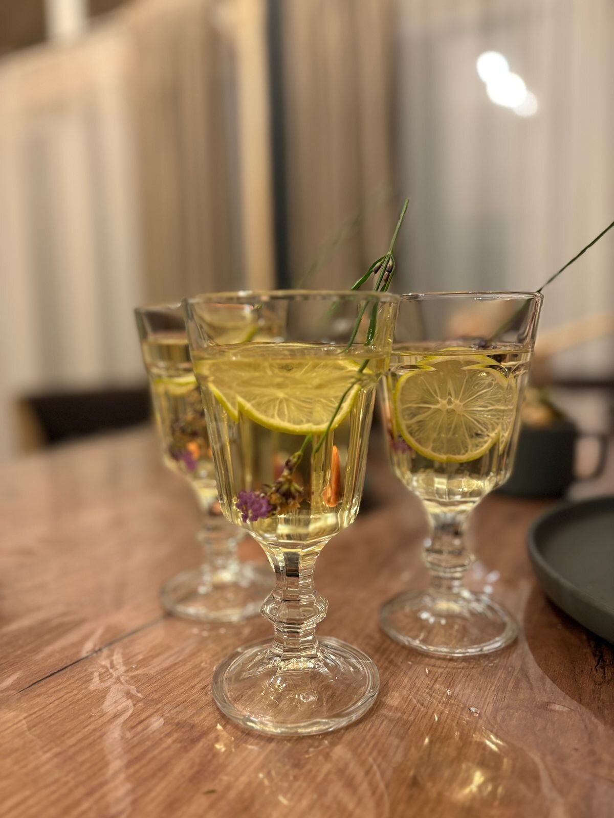 Фото Барнхауз у озера