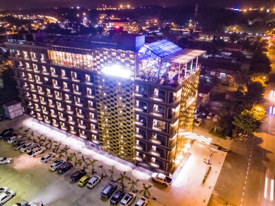 Фото Hotel Labuan Point