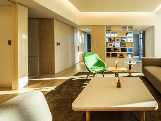 Фото The Week& Resort