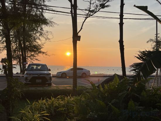 Фото Sea Breeze Resort