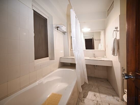 Фото Nirvana Boutique Hotel