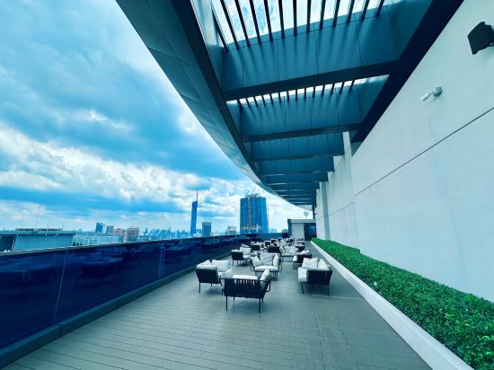 Фото Eaton Residences Klcc by Luna