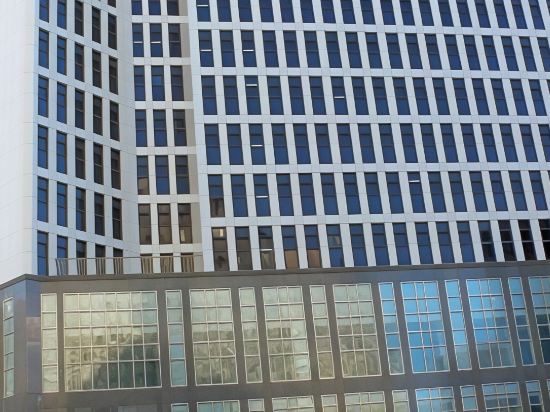 Фото First Stay Hotel