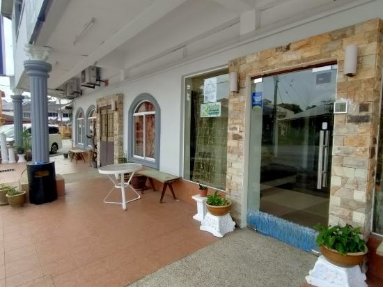 Фото Kota Lodge Hotel