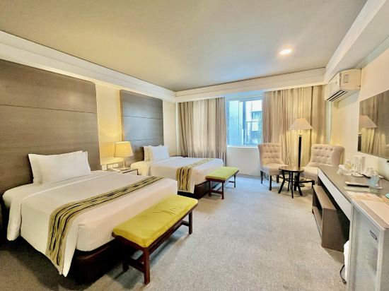 Фото 88 Courtyard Hotel