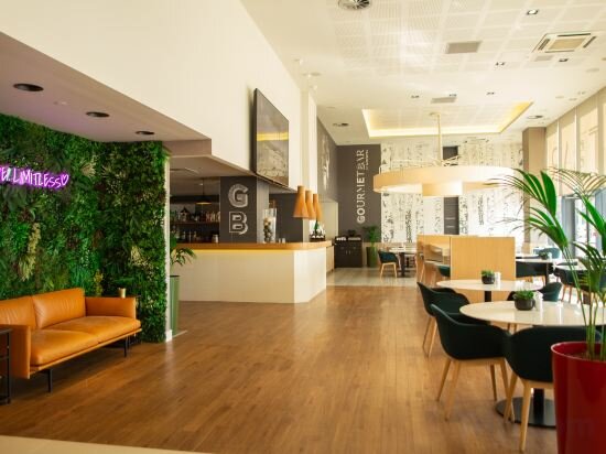 Фото Novotel London Wembley