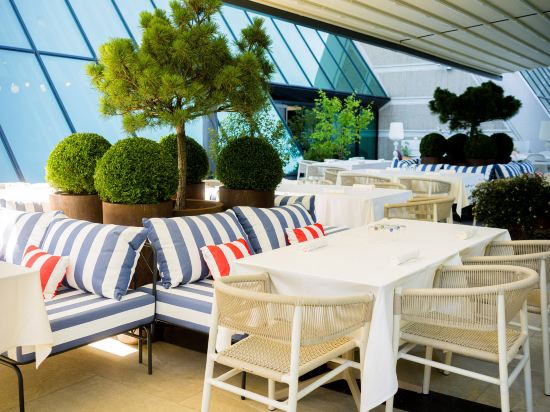 Фото Краун Плаза Белград