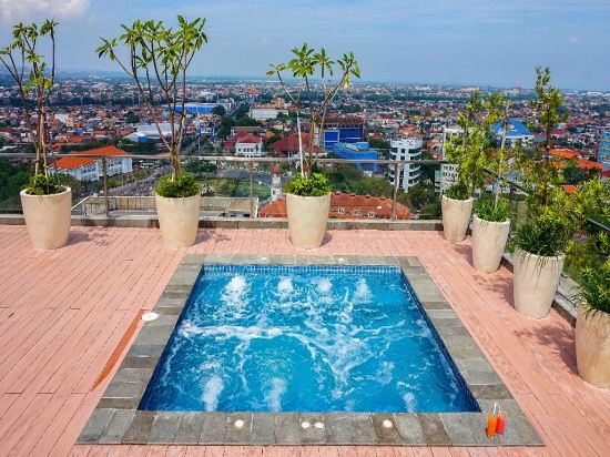 Фото Louis Kienne Hotel Pandanaran