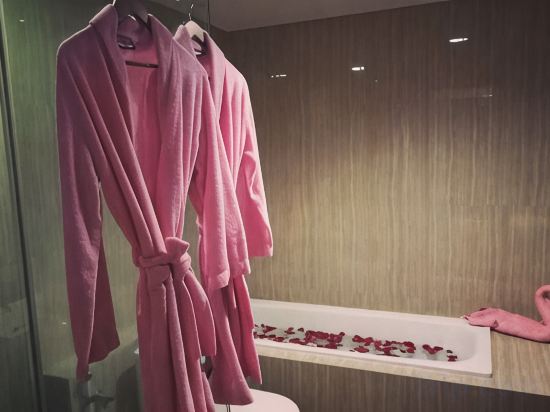 Фото Permata Hotel