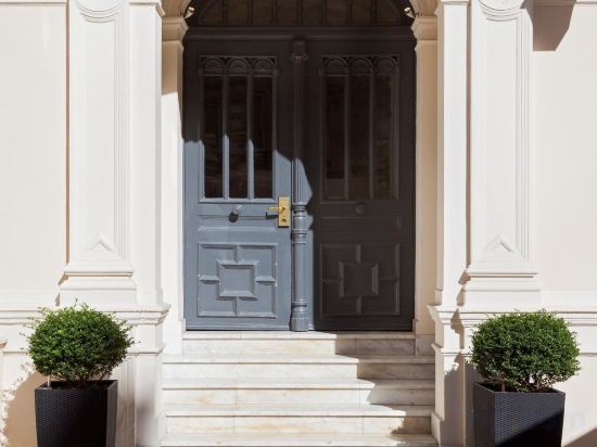 Фото Timhotel Opéra Blanche Fontaine