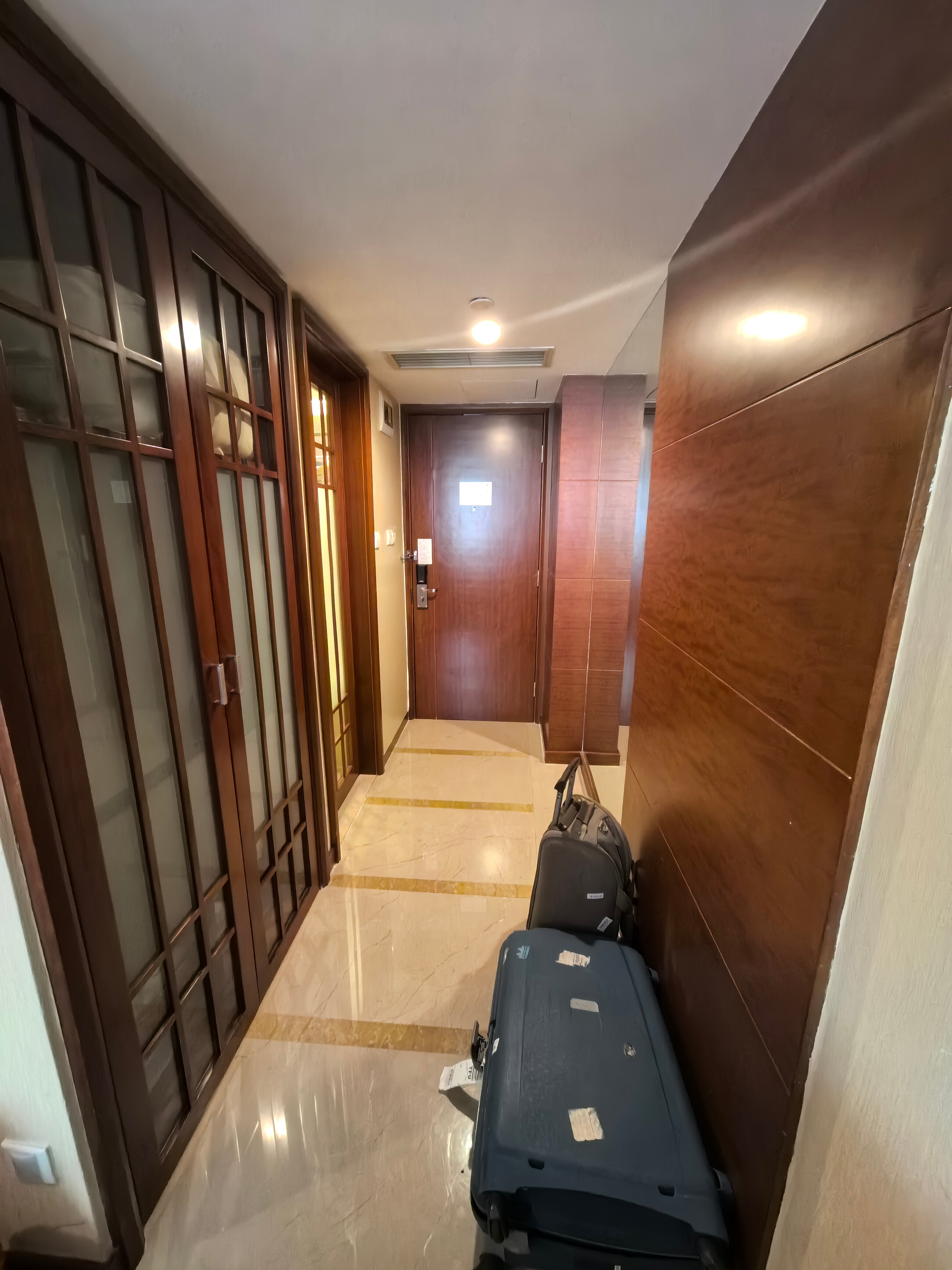 Фото Chengdu Tianfu Sunshine