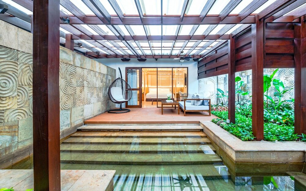 Фото The Ritz-Carlton Jakarta Mega Kuningan