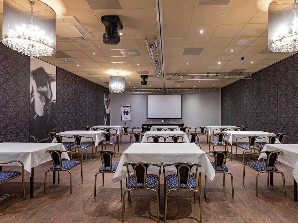 Фото Fletcher Hotel-Restaurant Heiloo