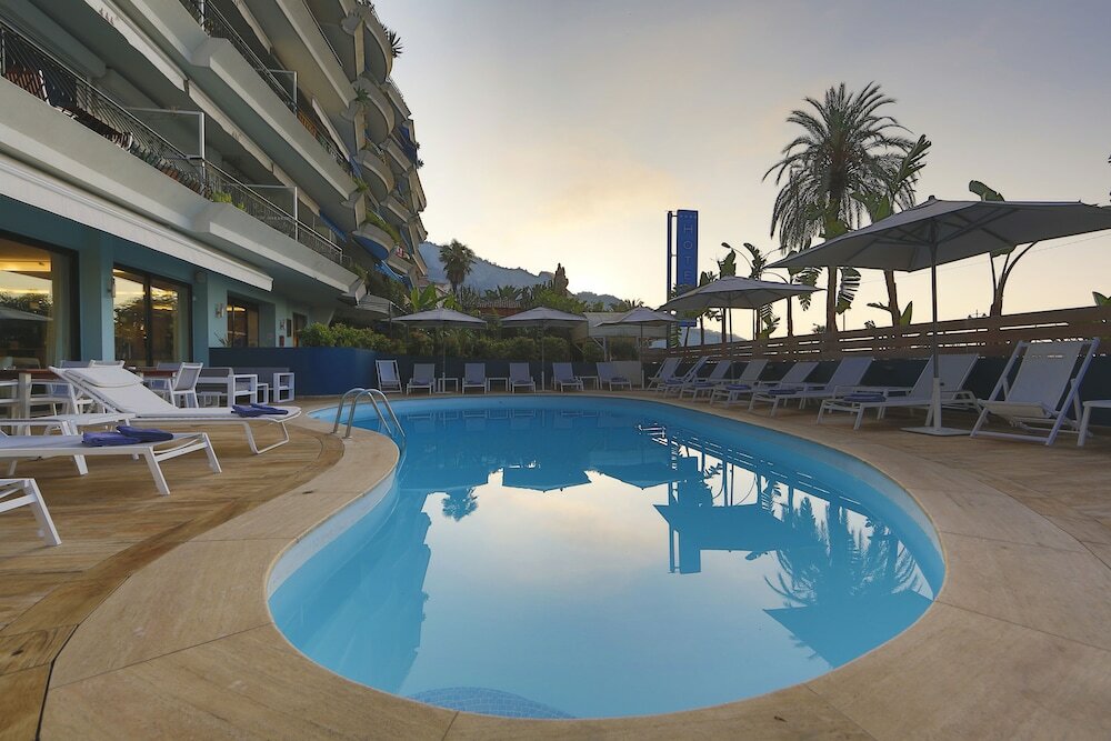 Фото Hotel Napoleon